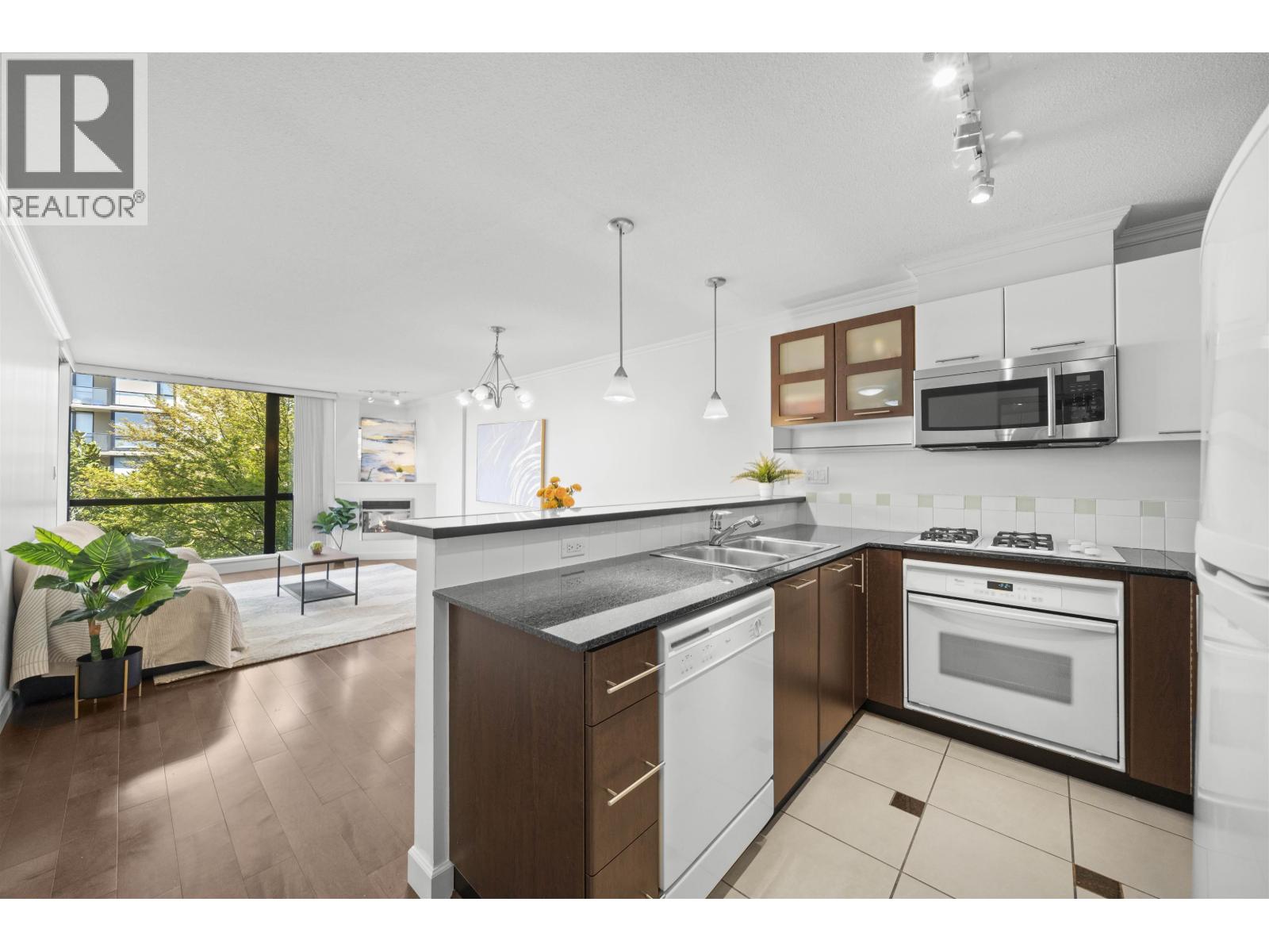 724 7831 WESTMINSTER HIGHWAY, richmond, British Columbia V6X4J4