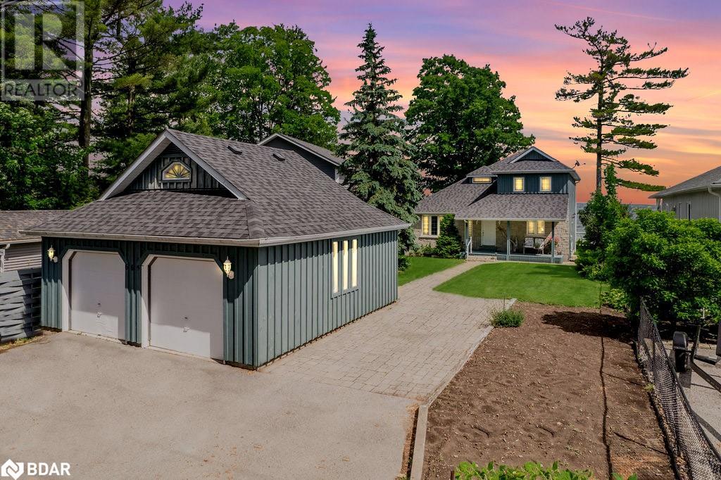 Property at 665 LAKELANDS Avenue image 2