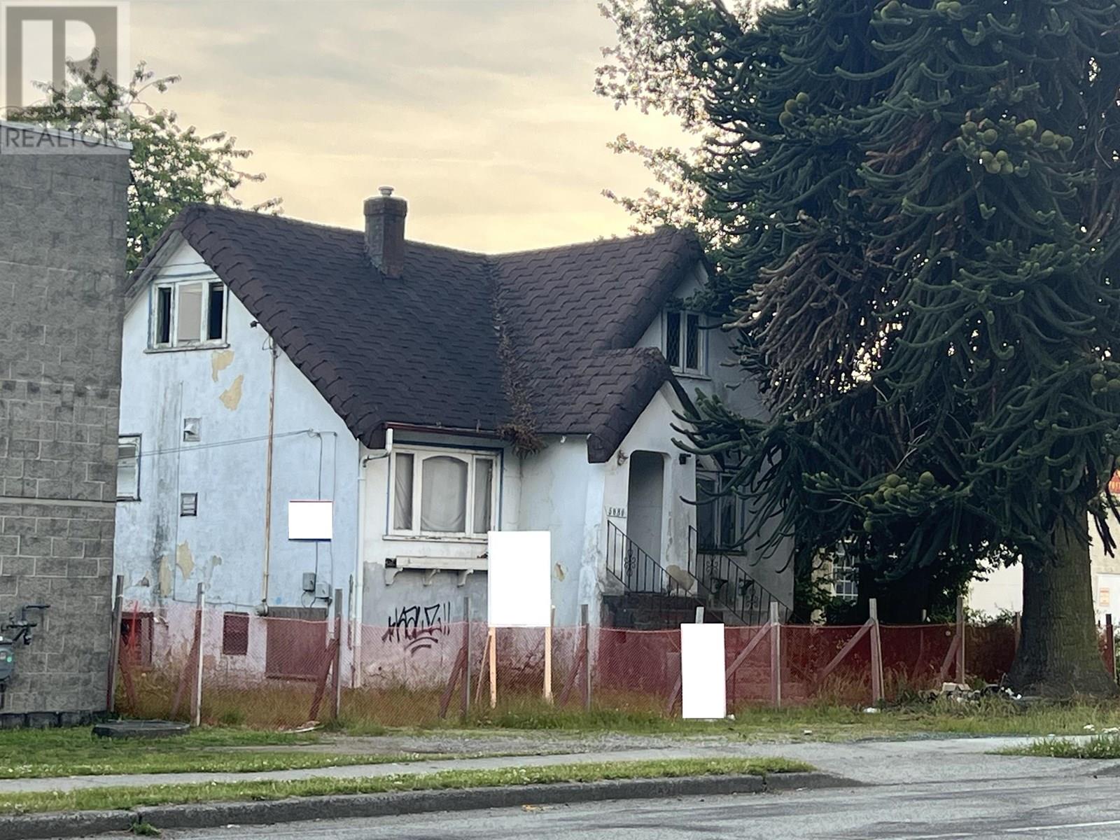 5080 IMPERIAL STREET, burnaby, British Columbia