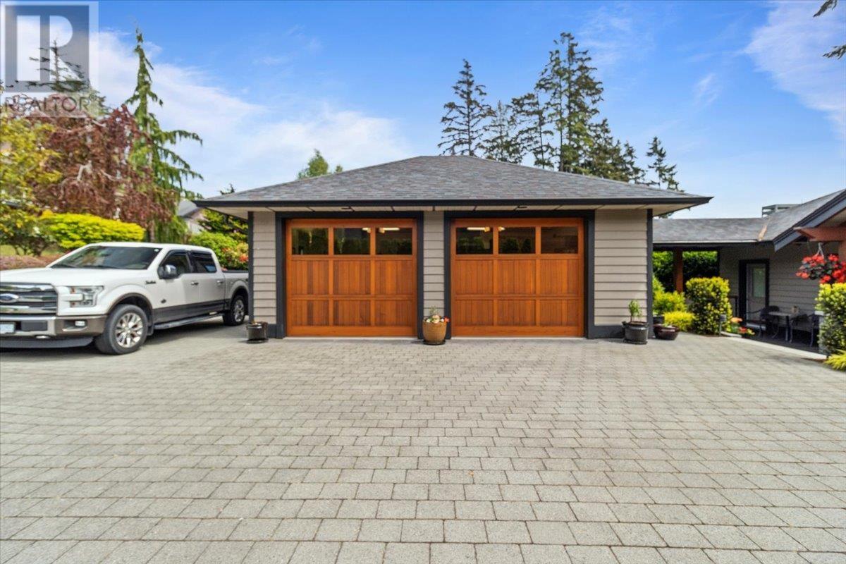 6015 Silverstone Lane, Sechelt, British Columbia  V7Z 0T8 - Photo 36 - R3004234