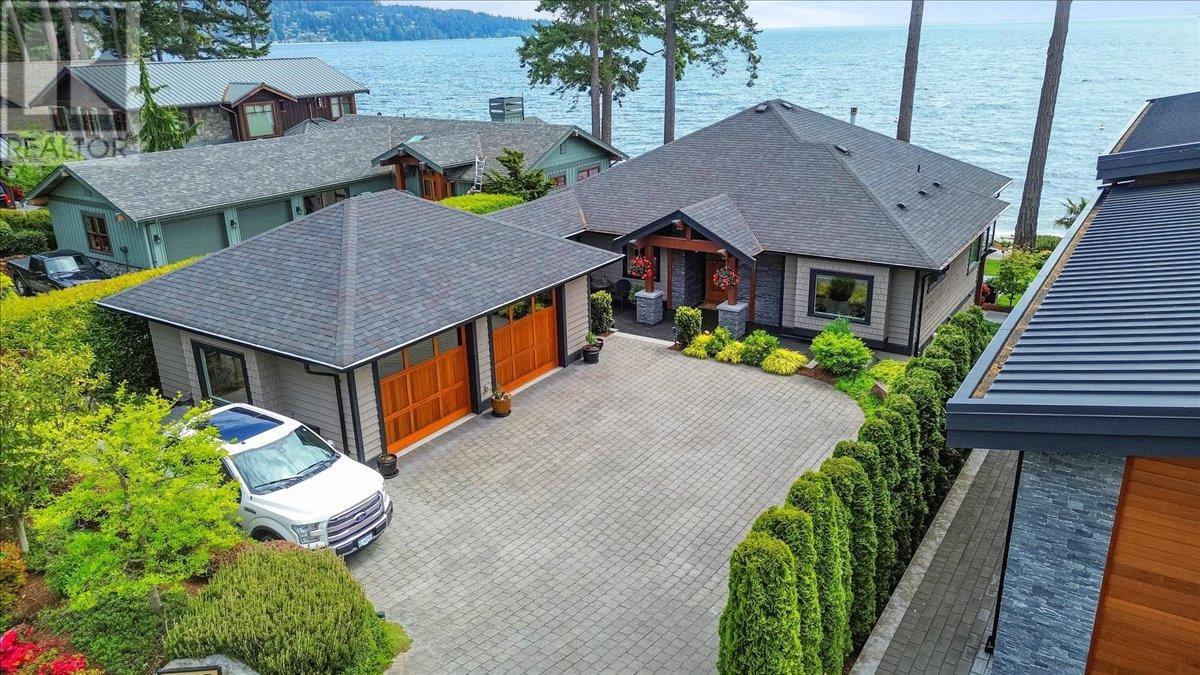 6015 Silverstone Lane, Sechelt, British Columbia  V7Z 0T8 - Photo 3 - R3004234