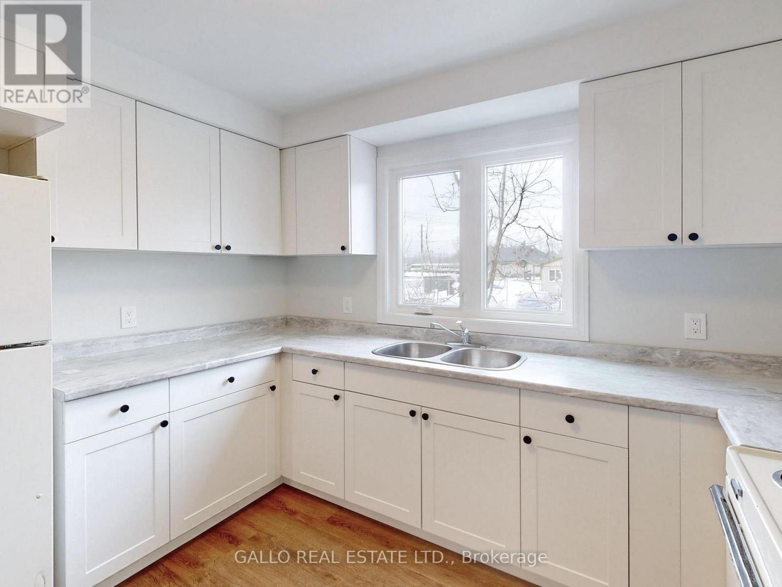 40 Ash Street, Uxbridge, Ontario  L9P 1E2 - Photo 8 - N12219528