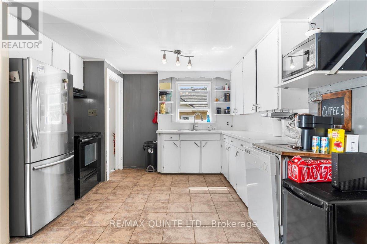 Property at 48 PAUL STREET image 4
