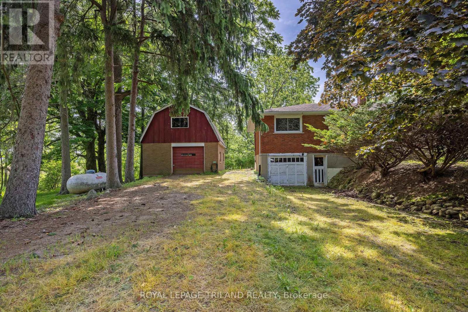 39339 Bush Line, St. Thomas, Ontario  N5P 3S9 - Photo 22 - X12230536