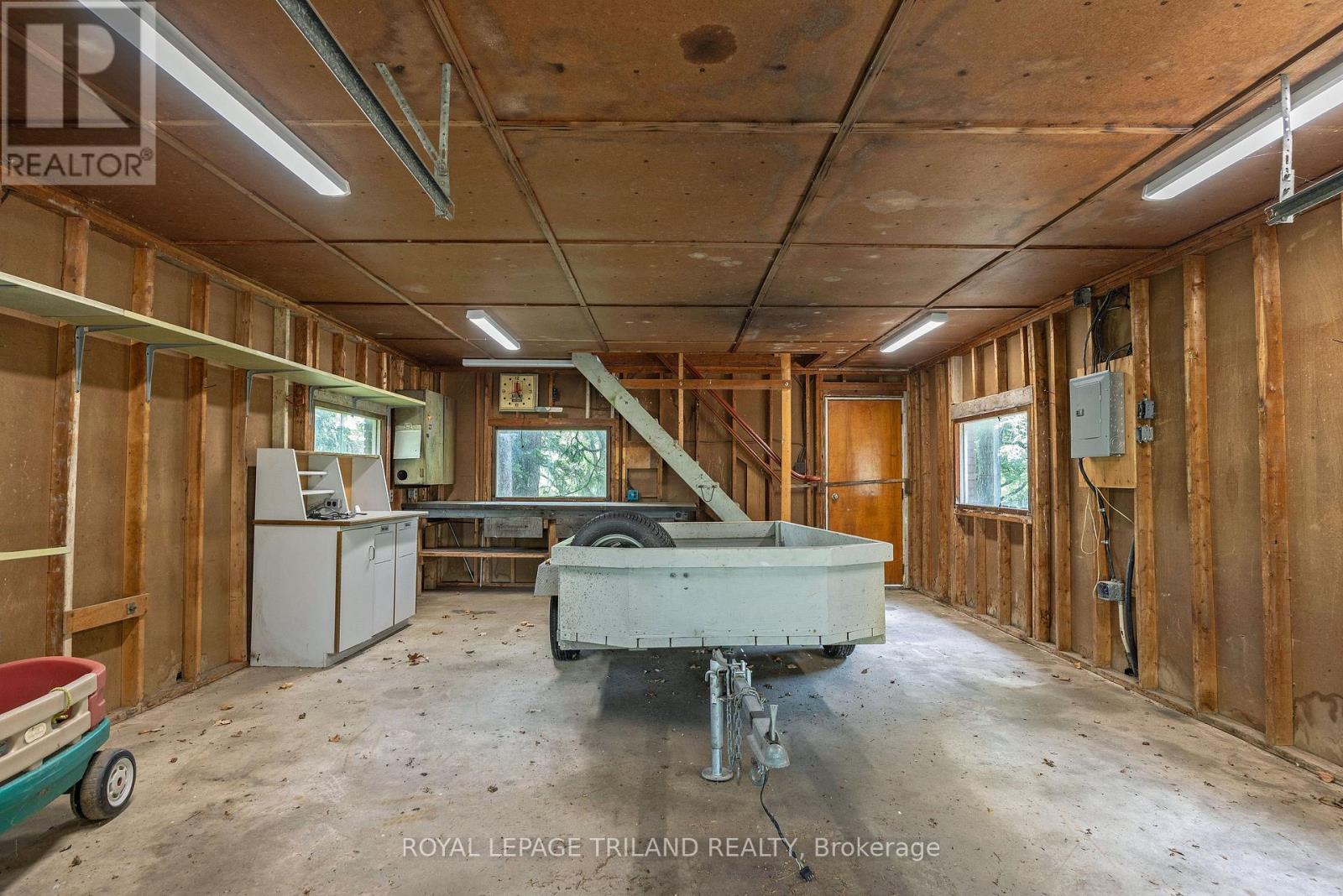 39339 Bush Line, St. Thomas, Ontario  N5P 3S9 - Photo 23 - X12230536