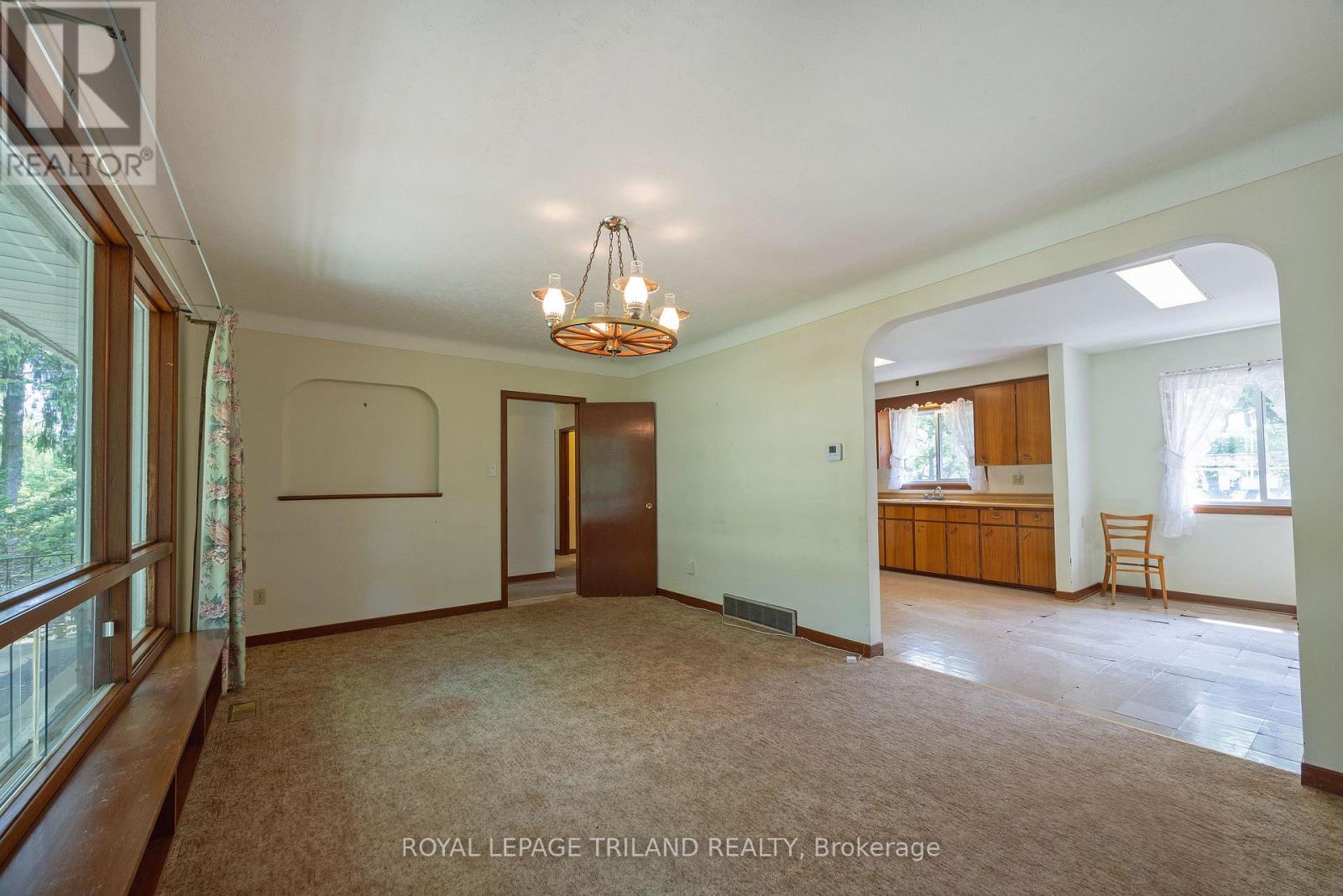 39339 Bush Line, St. Thomas, Ontario  N5P 3S9 - Photo 28 - X12230536