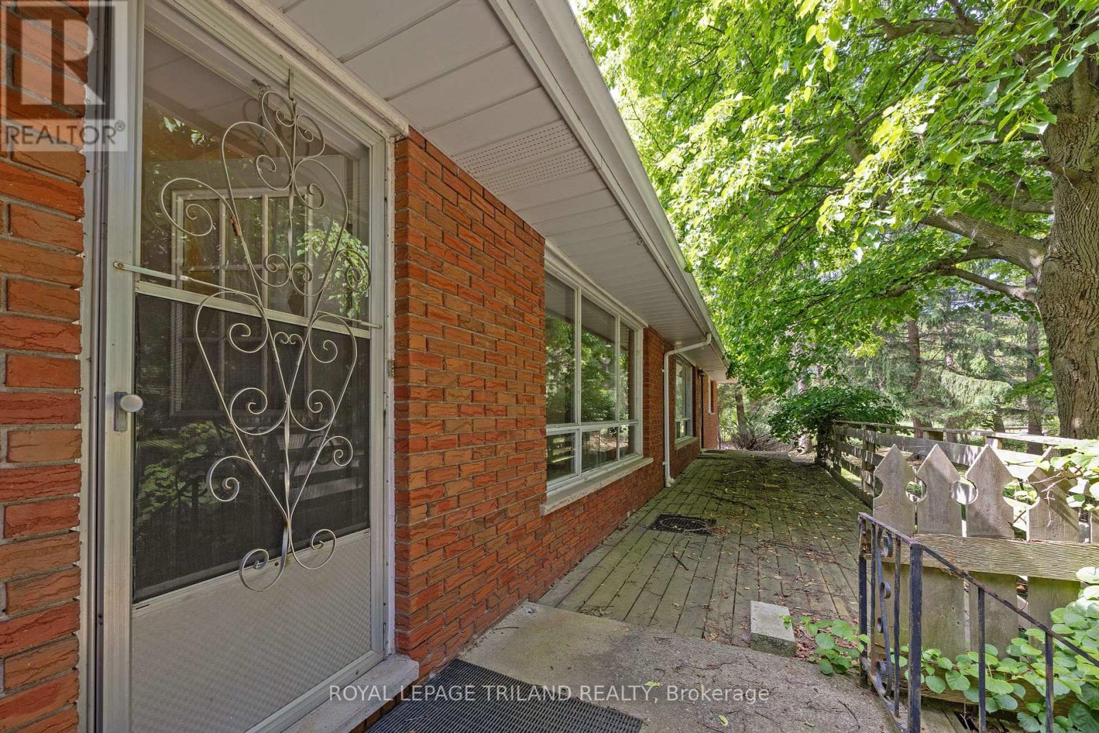 39339 Bush Line, St. Thomas, Ontario  N5P 3S9 - Photo 16 - X12230550