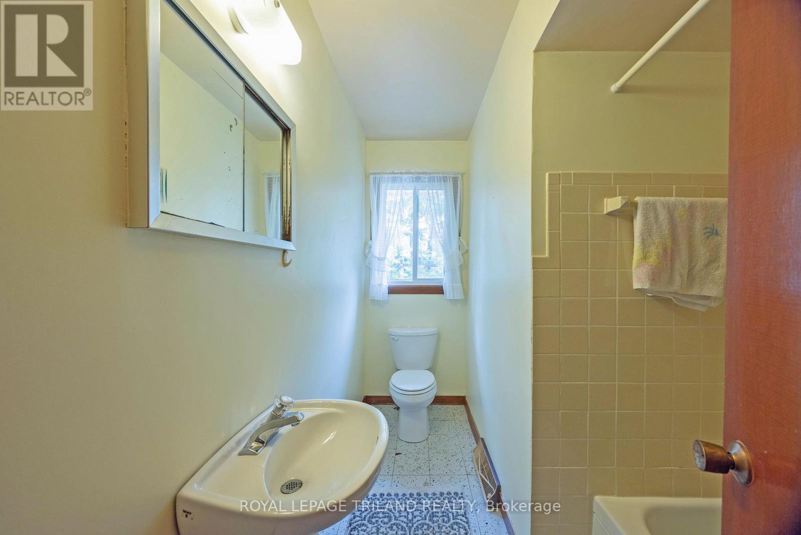 39339 Bush Line, St. Thomas, Ontario  N5P 3S9 - Photo 42 - X12230550
