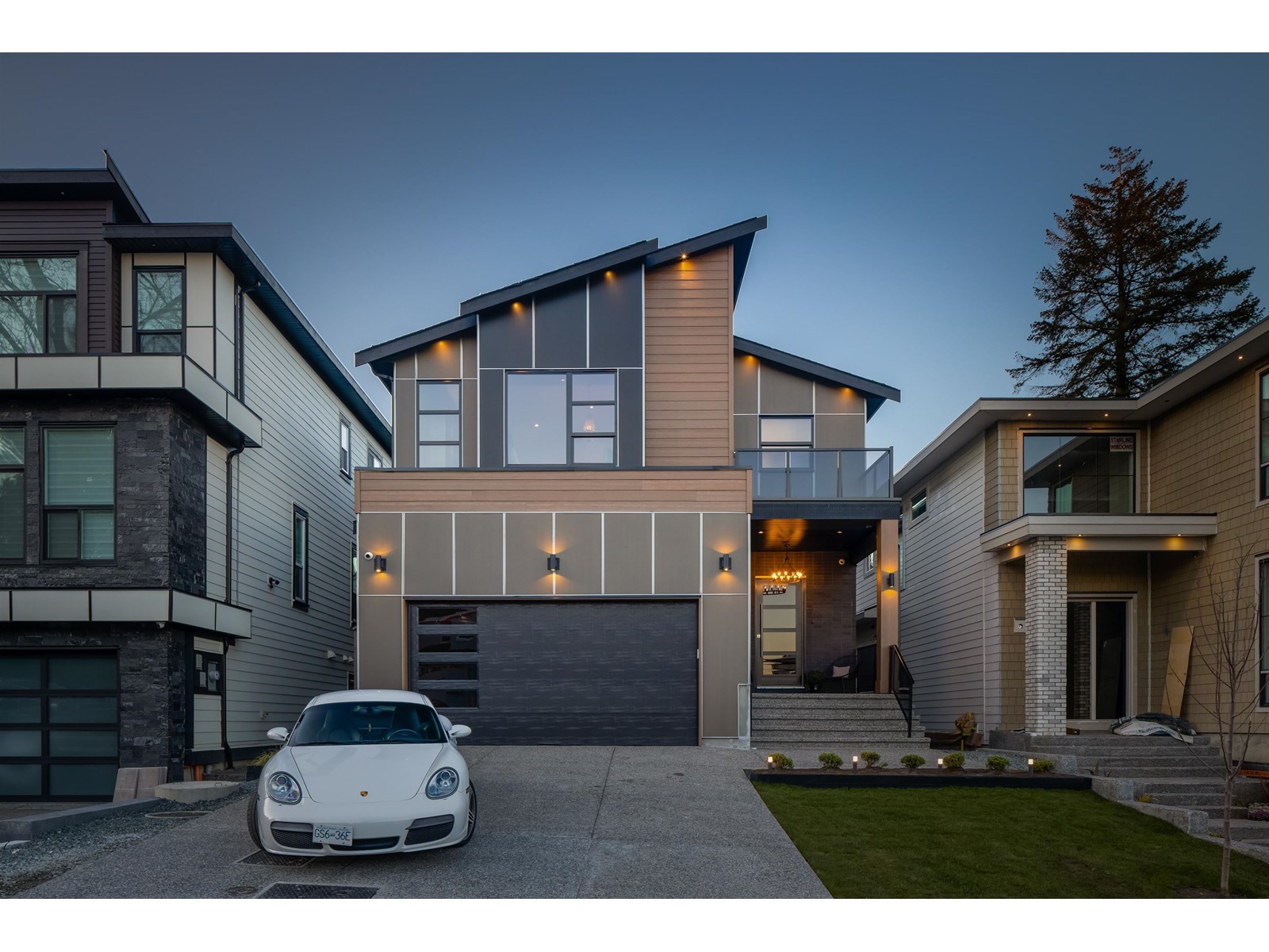 Property at 20555 70A AVENUE image 3