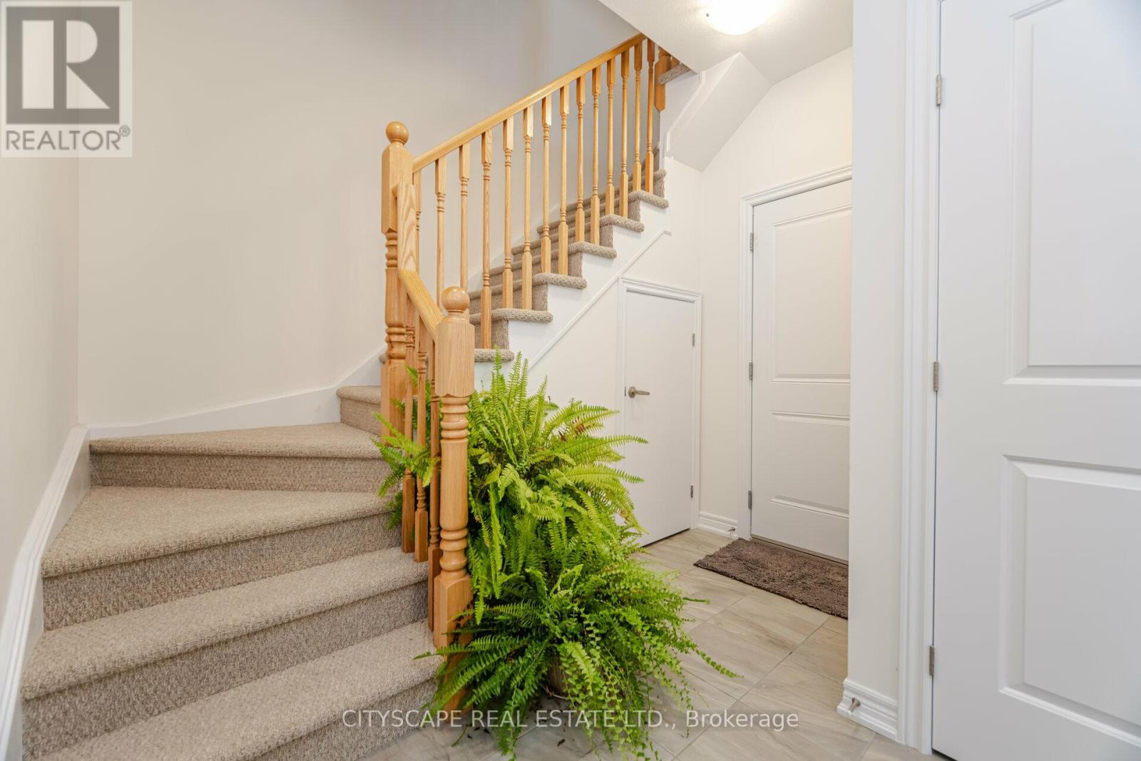 Property at 168 - 77 DIANA AVENUE image 5