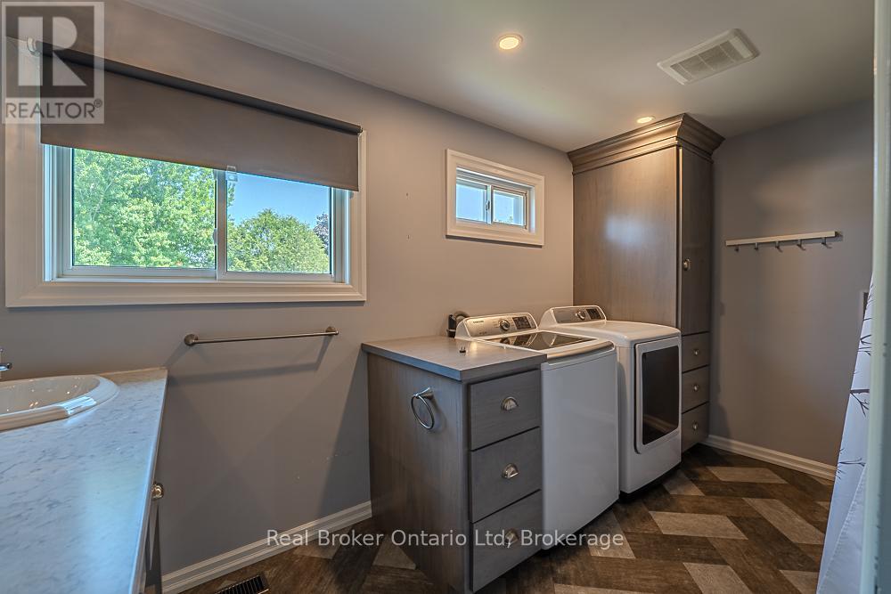 144 Loucks Lane, Chatsworth, Ontario  N0H 1G0 - Photo 15 - X12230434