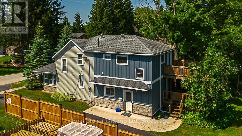 144 Loucks Lane, Chatsworth, Ontario  N0H 1G0 - Photo 3 - X12230434