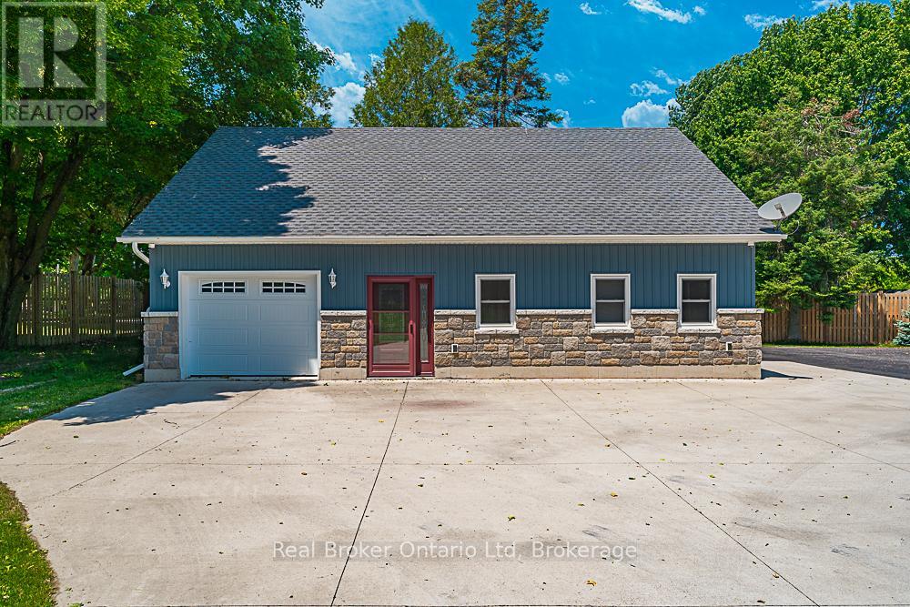 144 Loucks Lane, Chatsworth, Ontario  N0H 1G0 - Photo 30 - X12230434