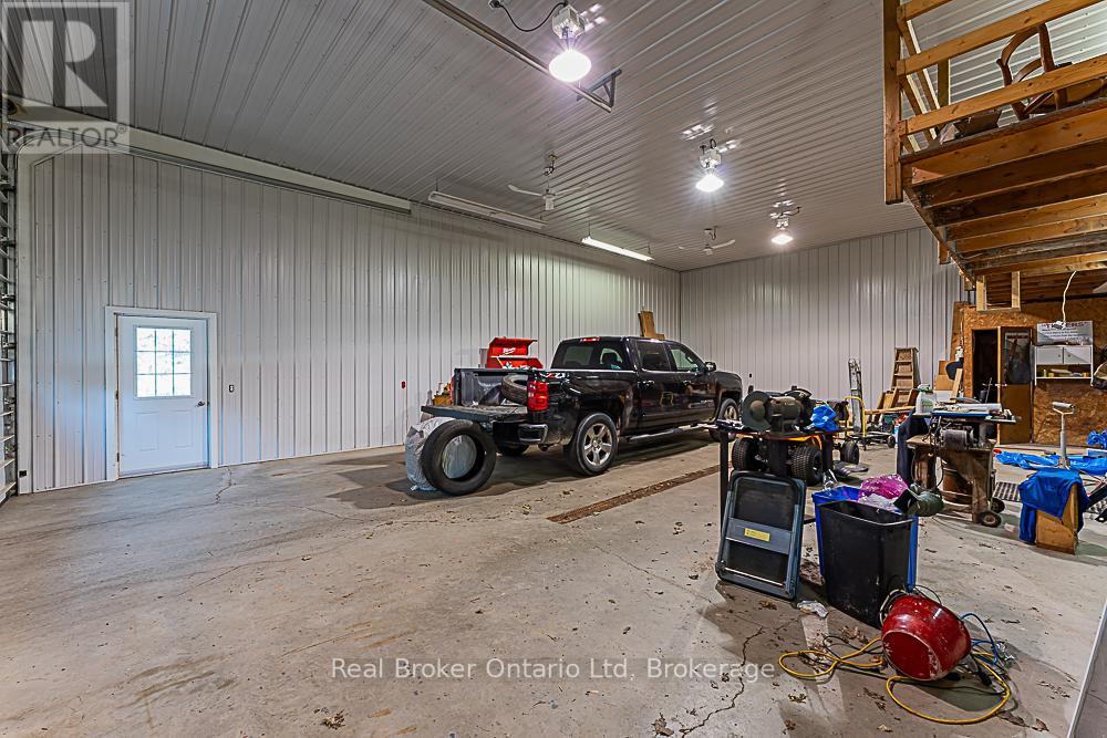 144 Loucks Lane, Chatsworth, Ontario  N0H 1G0 - Photo 39 - X12230434