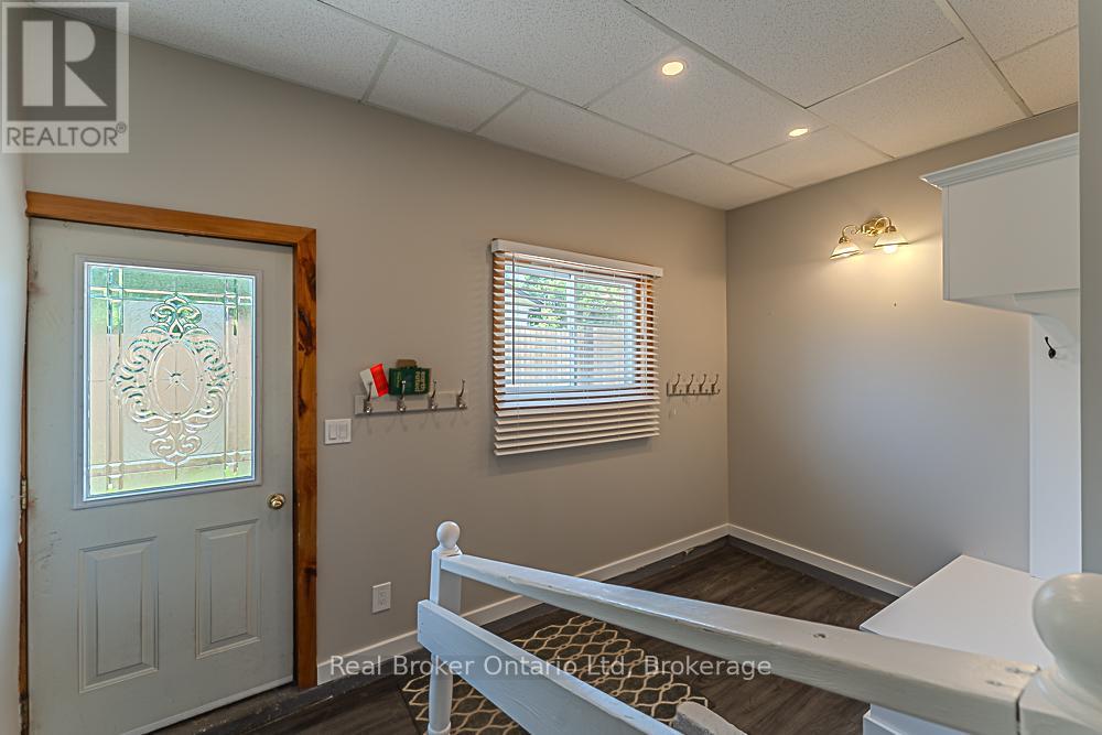 144 Loucks Lane, Chatsworth, Ontario  N0H 1G0 - Photo 5 - X12230434