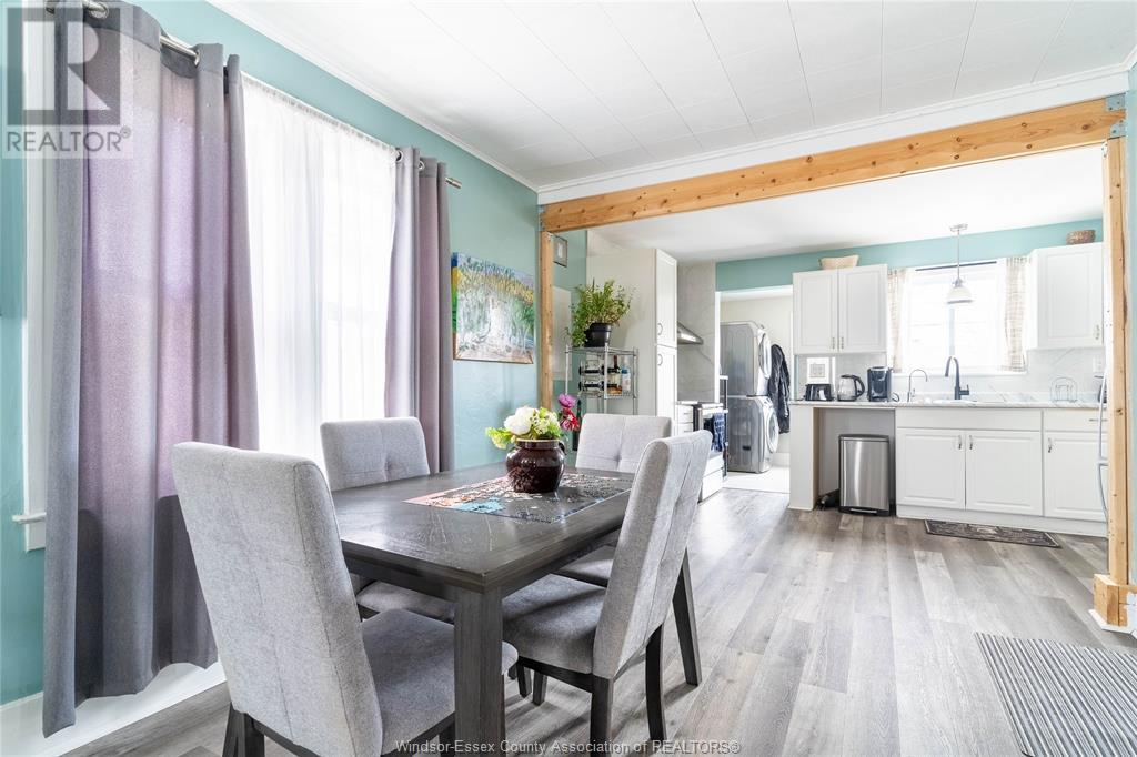 Property at 2546 LLOYD GEORGE BOULEVARD image 5