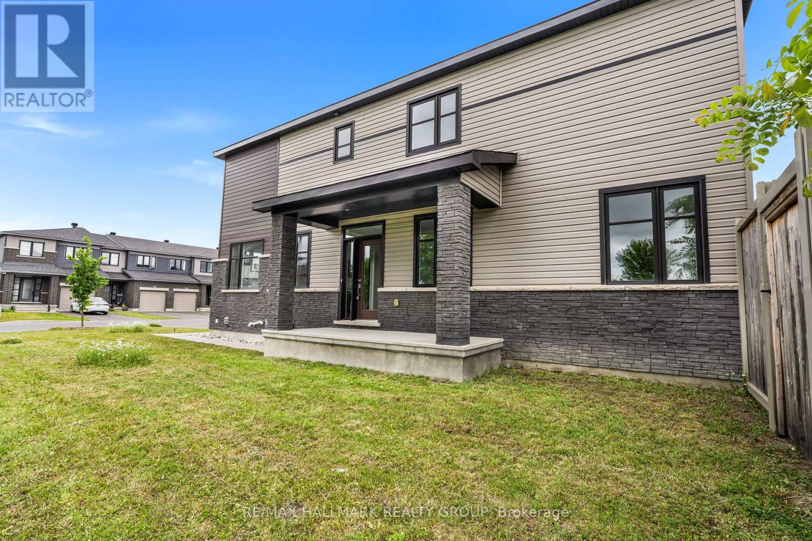 Property at 833 DYNASTY STREET image 3