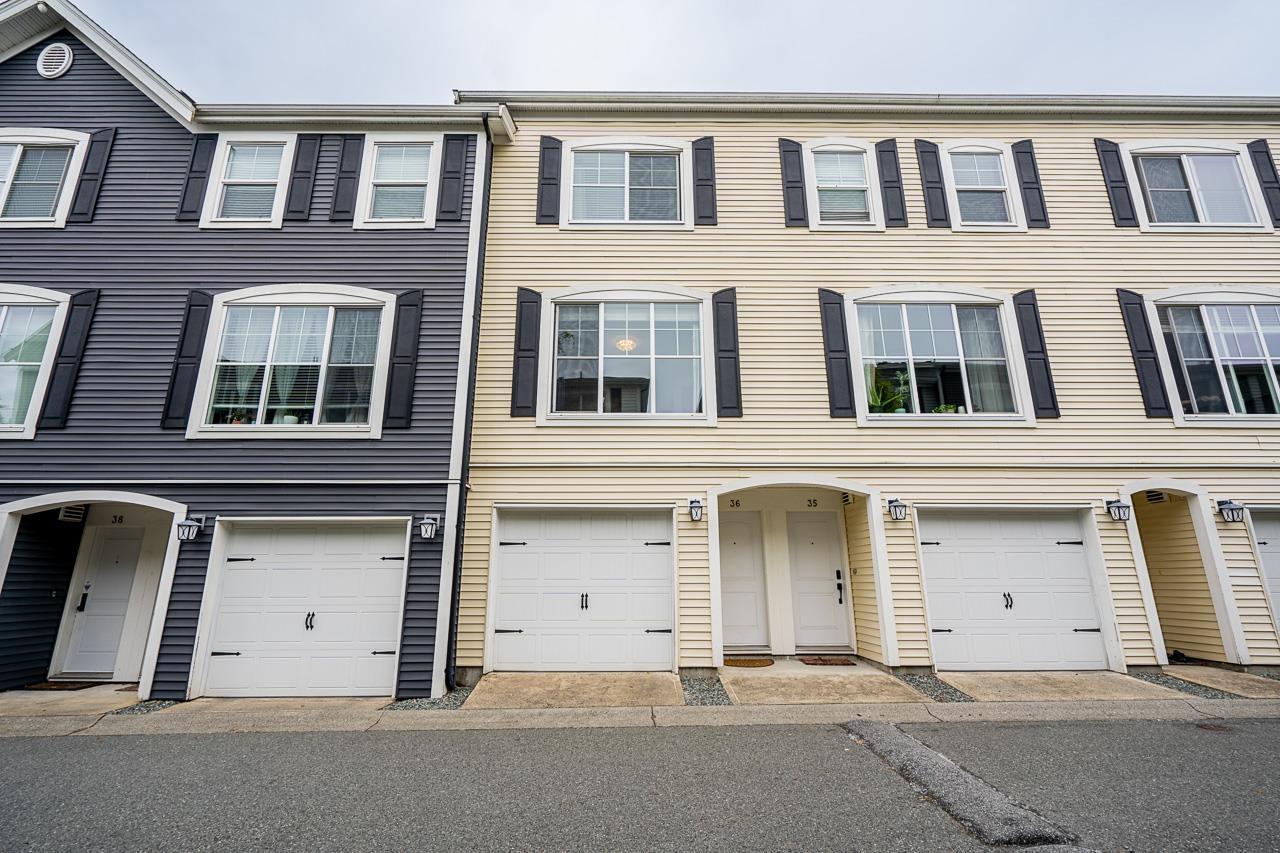 36 19180 65 AVENUE, surrey, British Columbia V4N6M5