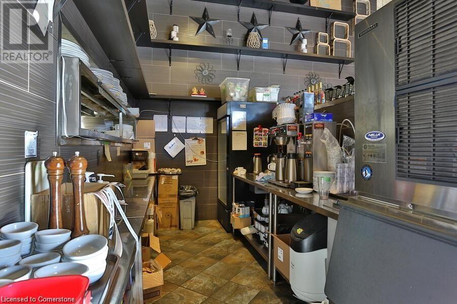 668 Erb Street W, Waterloo, Ontario  N2T 2K8 - Photo 11 - 40742564