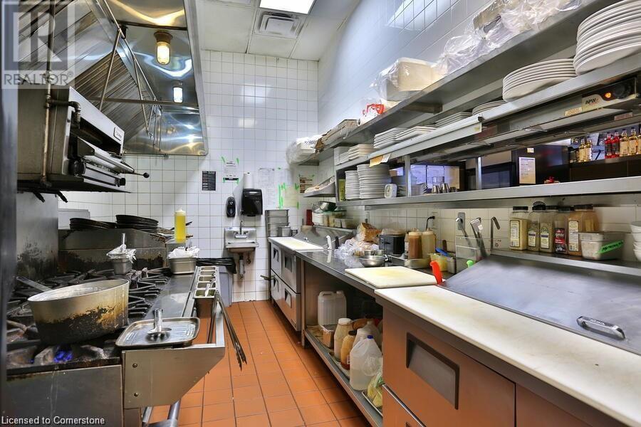 668 Erb Street W, Waterloo, Ontario  N2T 2K8 - Photo 12 - 40742564