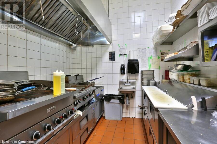 668 Erb Street W, Waterloo, Ontario  N2T 2K8 - Photo 13 - 40742564