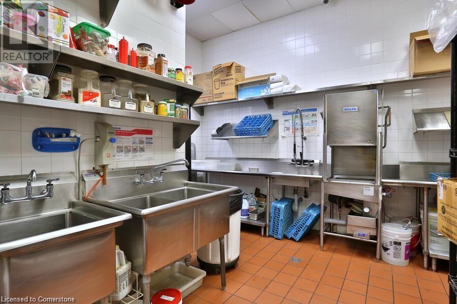 668 Erb Street W, Waterloo, Ontario  N2T 2K8 - Photo 14 - 40742564