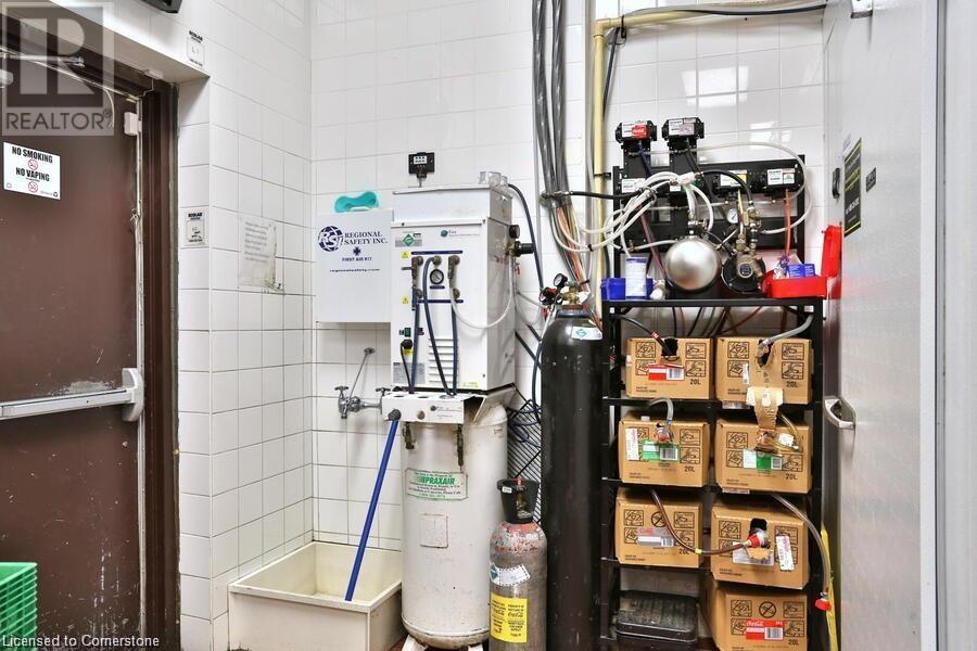 668 Erb Street W, Waterloo, Ontario  N2T 2K8 - Photo 15 - 40742564