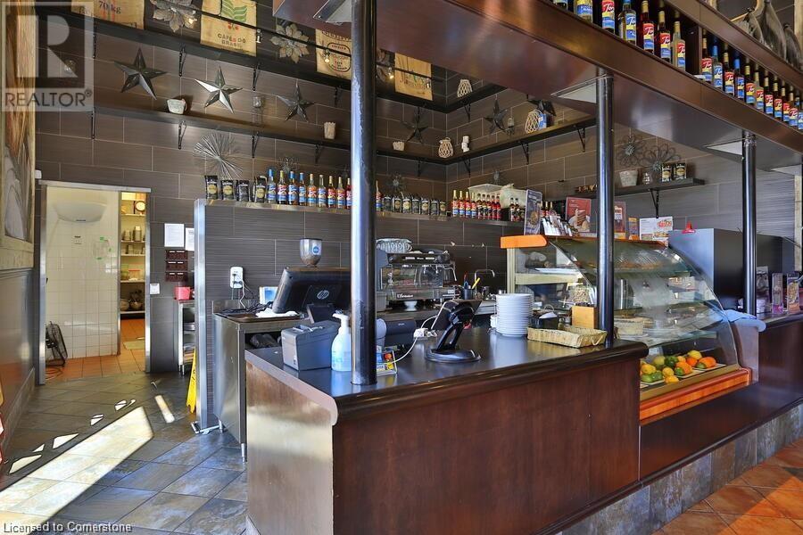 668 Erb Street W, Waterloo, Ontario  N2T 2K8 - Photo 8 - 40742564