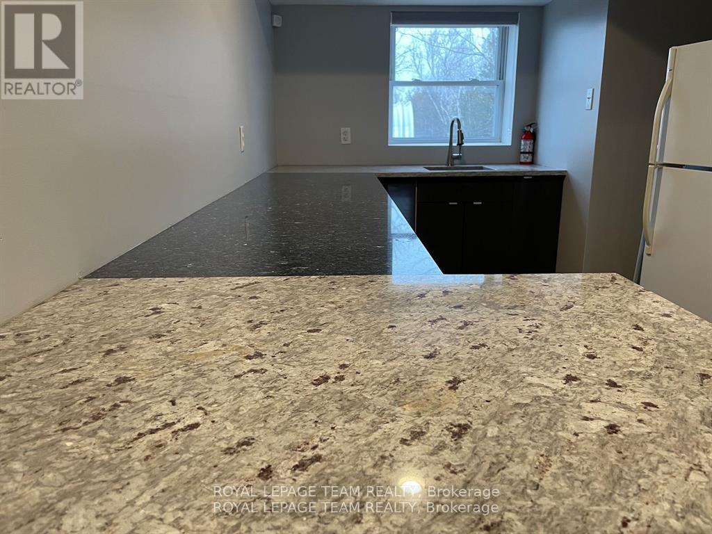 18 - 2759 Fenton Road S, Ottawa, Ontario  K1T 3T8 - Photo 8 - X12187721