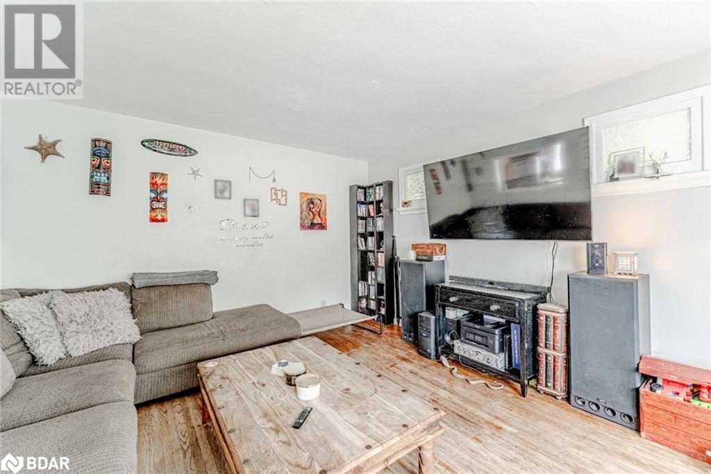 Property at 114 MAPLE Avenue image 3