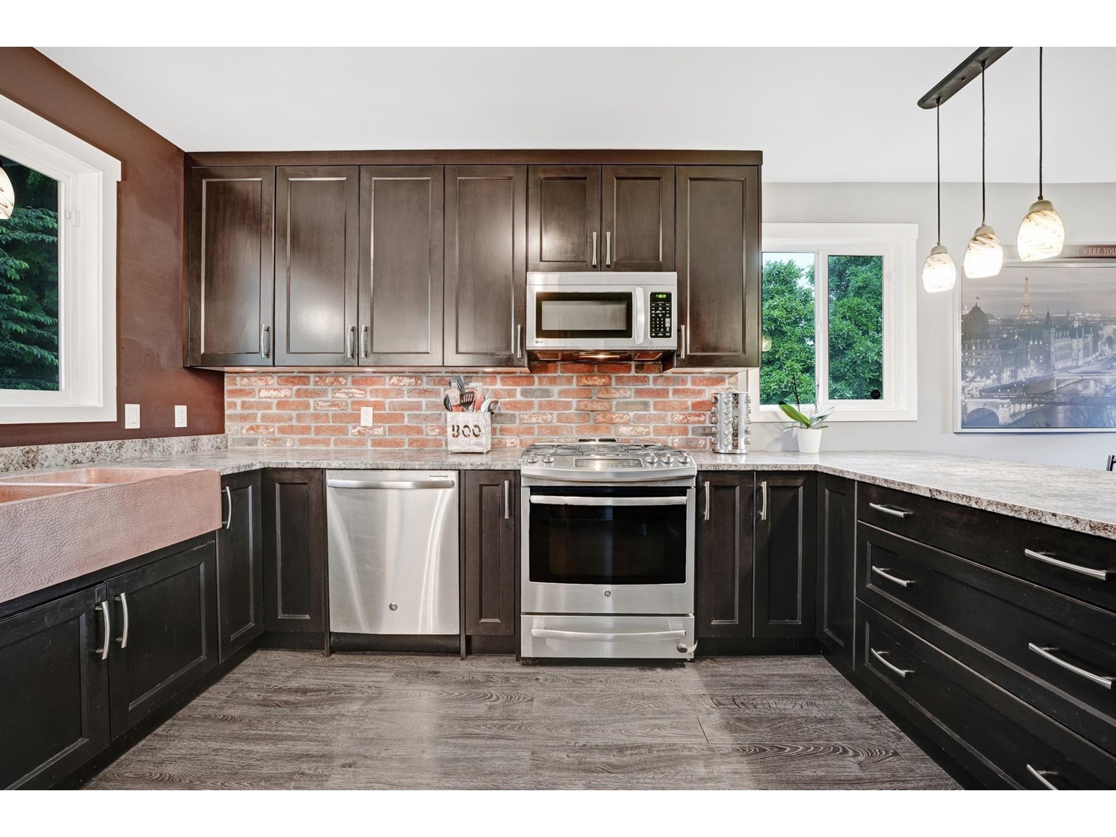 Property at 32921 6 AVENUE image 1