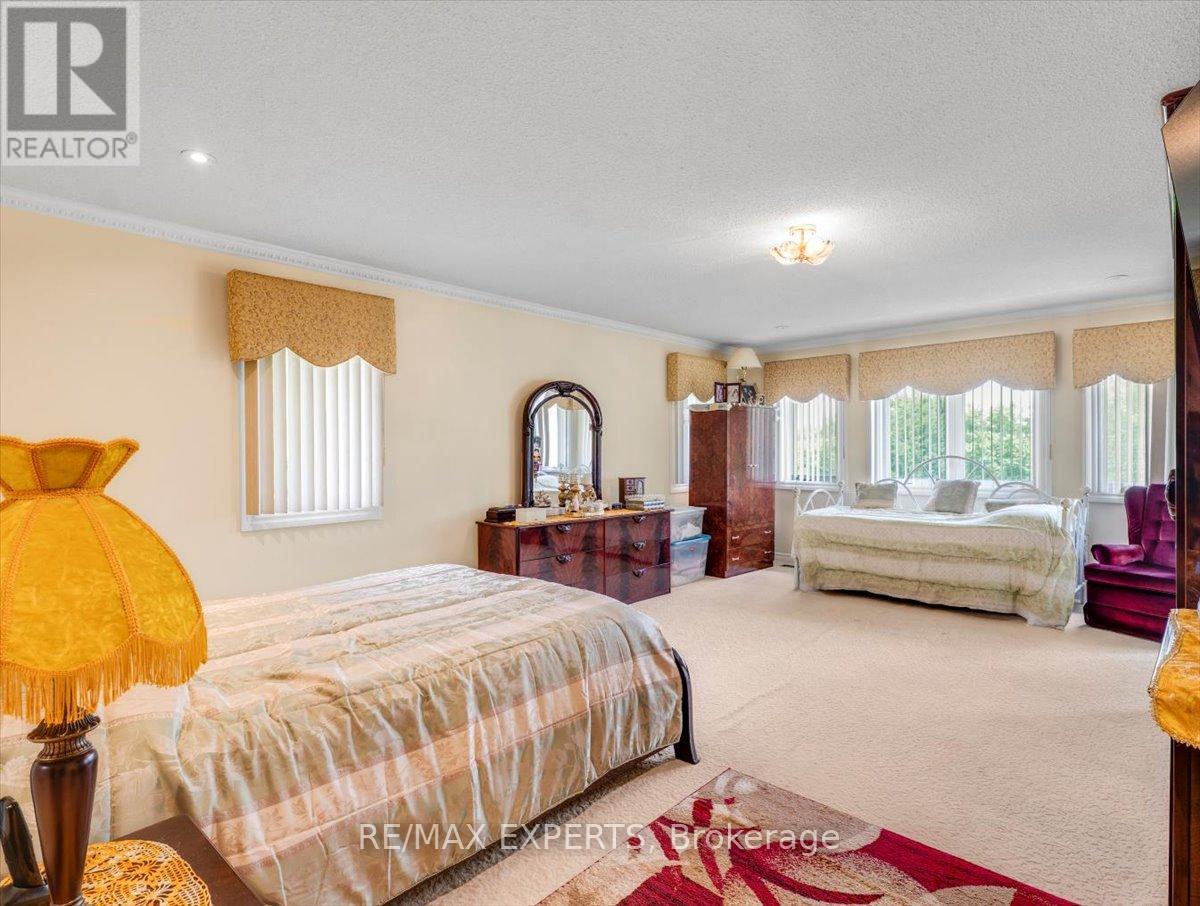 9 Cynthia Crescent, Brampton, Ontario  L6P 0S9 - Photo 30 - W12230450