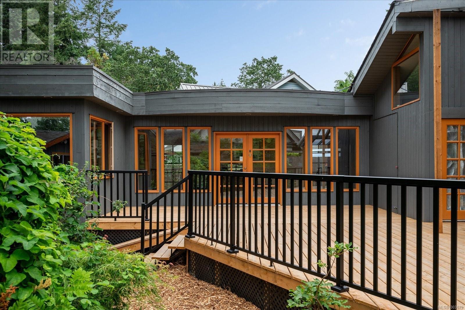 Property at 196 Captain Morgans Blvd image 3
