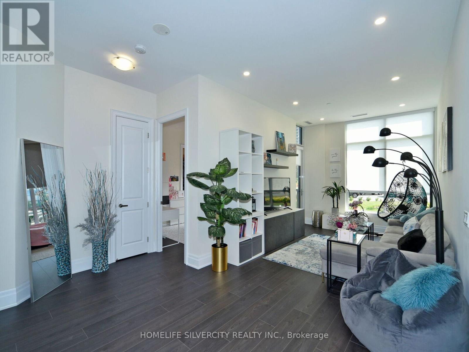 111 - 9075 Jane Street, Vaughan, Ontario  L4K 0L7 - Photo 18 - N12187555