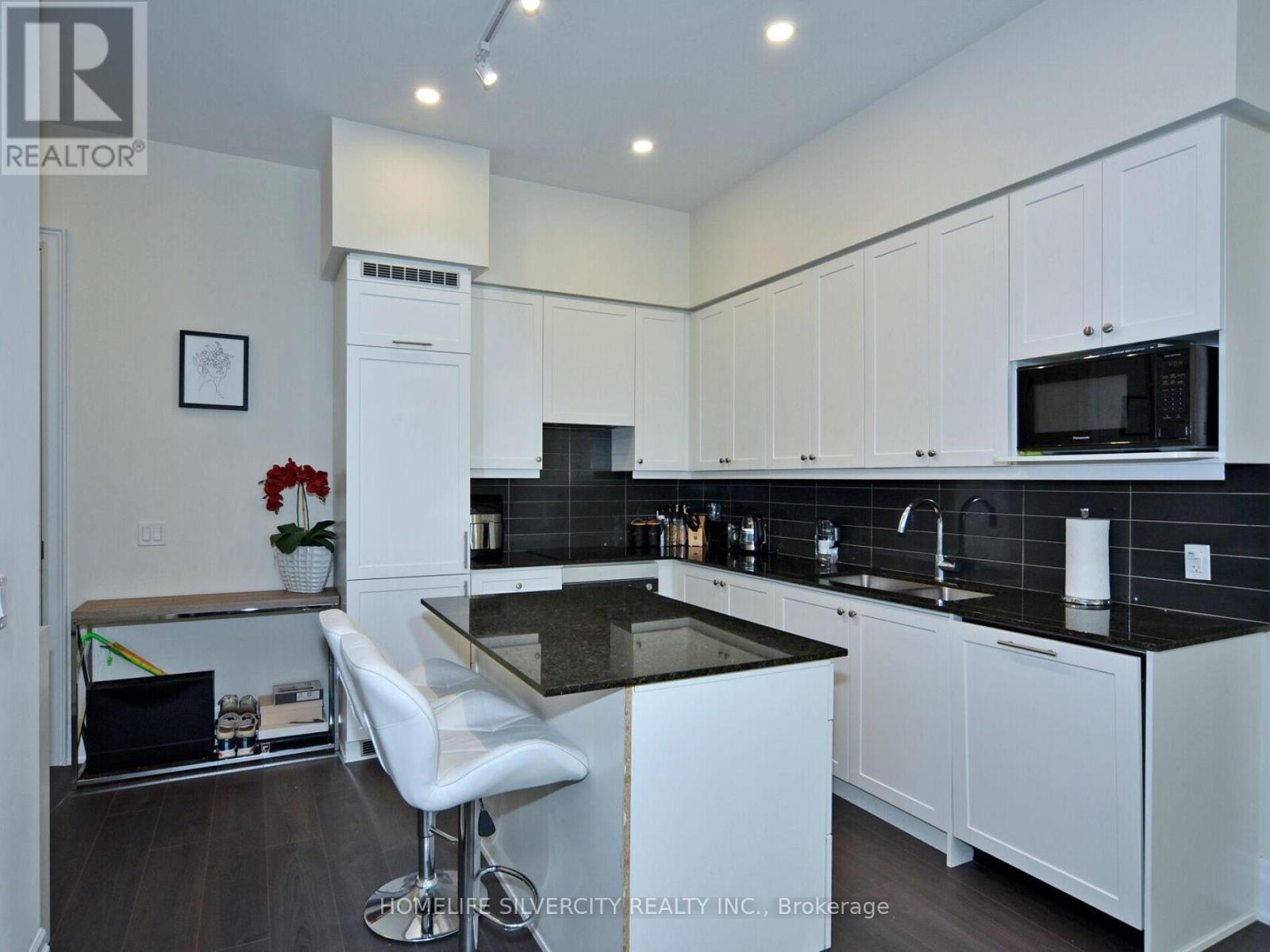 111 - 9075 Jane Street, Vaughan, Ontario  L4K 0L7 - Photo 17 - N12187551