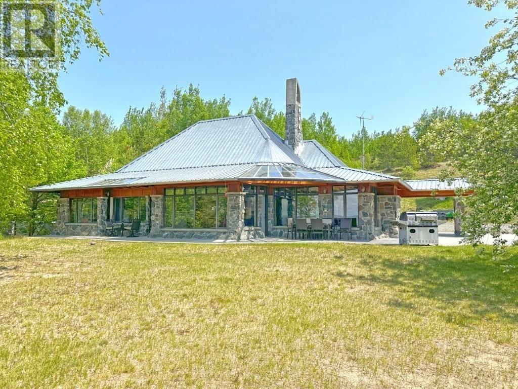 11 Peter Drive, Beardmore, Ontario  P0T 2G0 - Photo 1 - TB251737