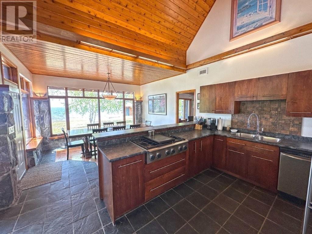 11 Peter Drive, Beardmore, Ontario  P0T 2G0 - Photo 17 - TB251737