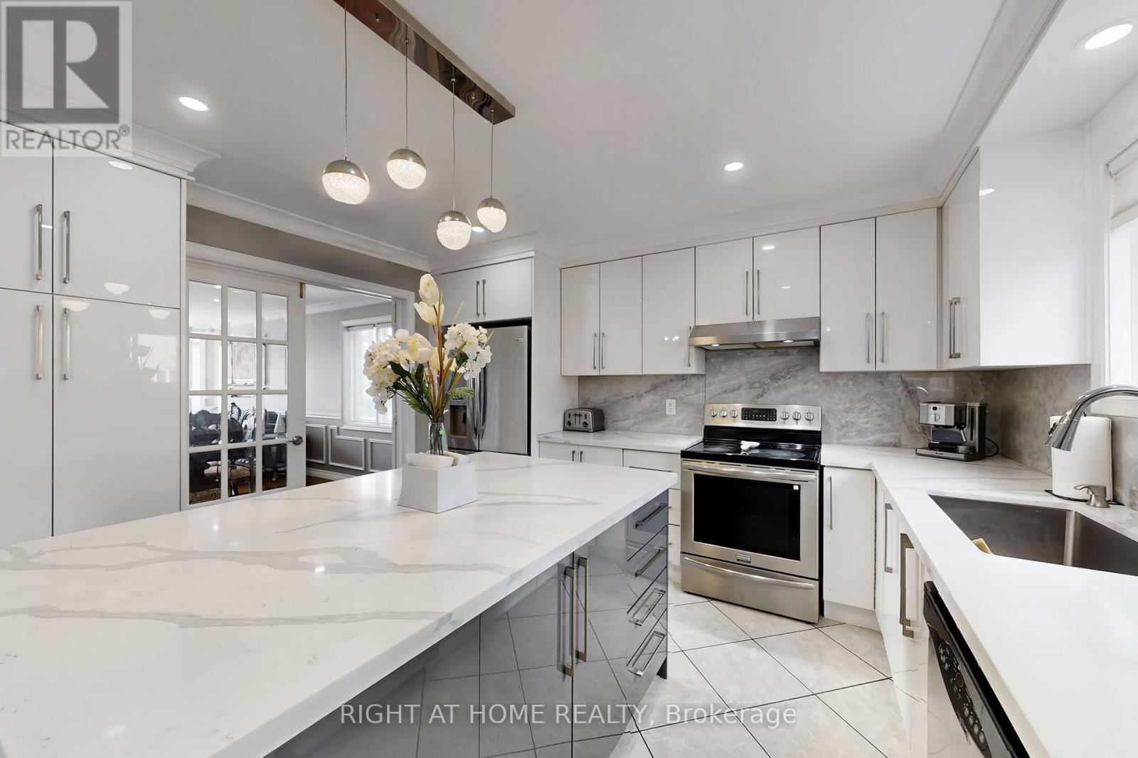 186 Green Road, Hamilton (Stoney Creek), Ontario  L8E 2A3 - Photo 17 - X12230500