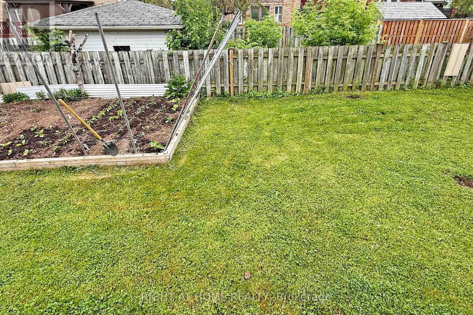186 Green Road, Hamilton (Stoney Creek), Ontario  L8E 2A3 - Photo 50 - X12230500