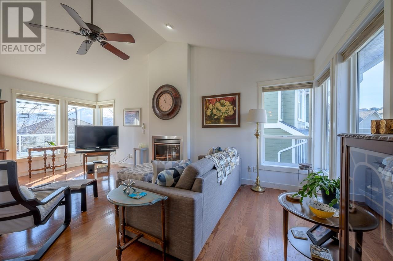 Property at 2150 Cantle Place image 5