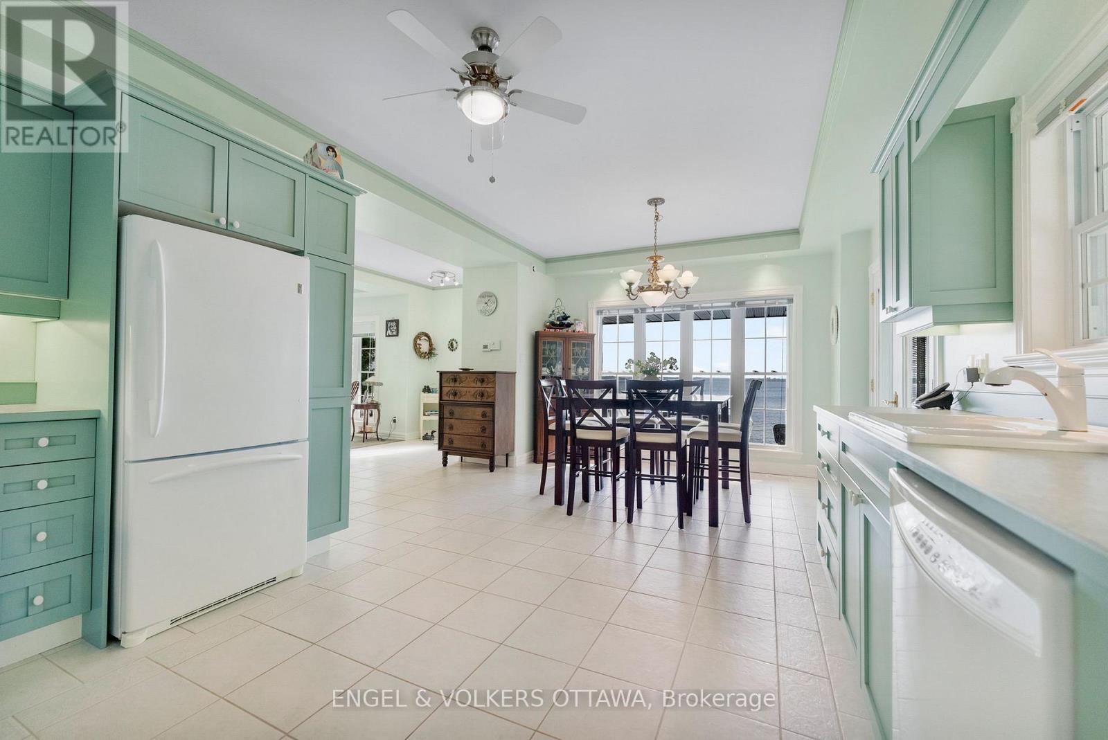 541 Morglan Lane, Greater Madawaska, Ontario  K0J 1H0 - Photo 15 - X12230603