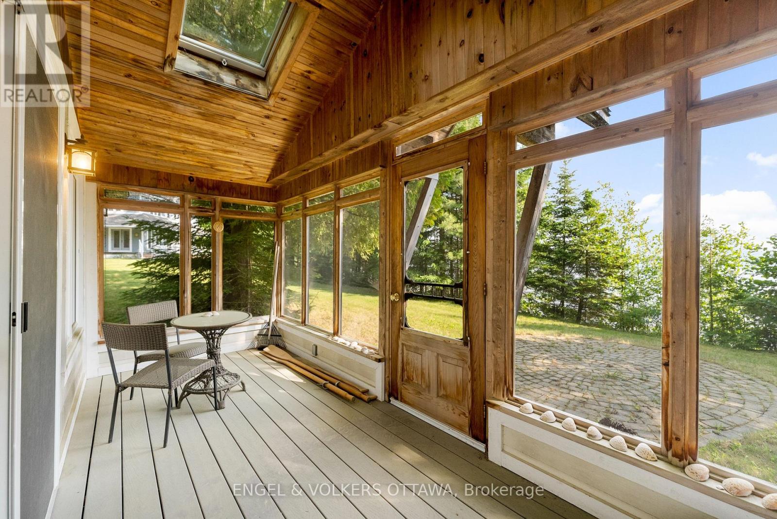 541 Morglan Lane, Greater Madawaska, Ontario  K0J 1H0 - Photo 35 - X12230603