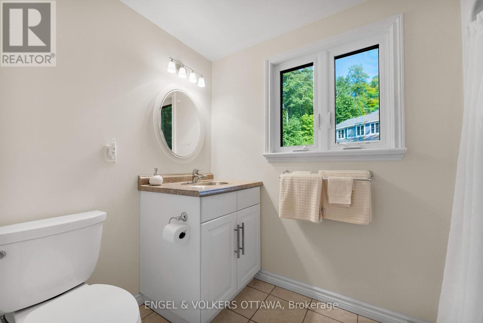 541 Morglan Lane, Greater Madawaska, Ontario  K0J 1H0 - Photo 39 - X12230603