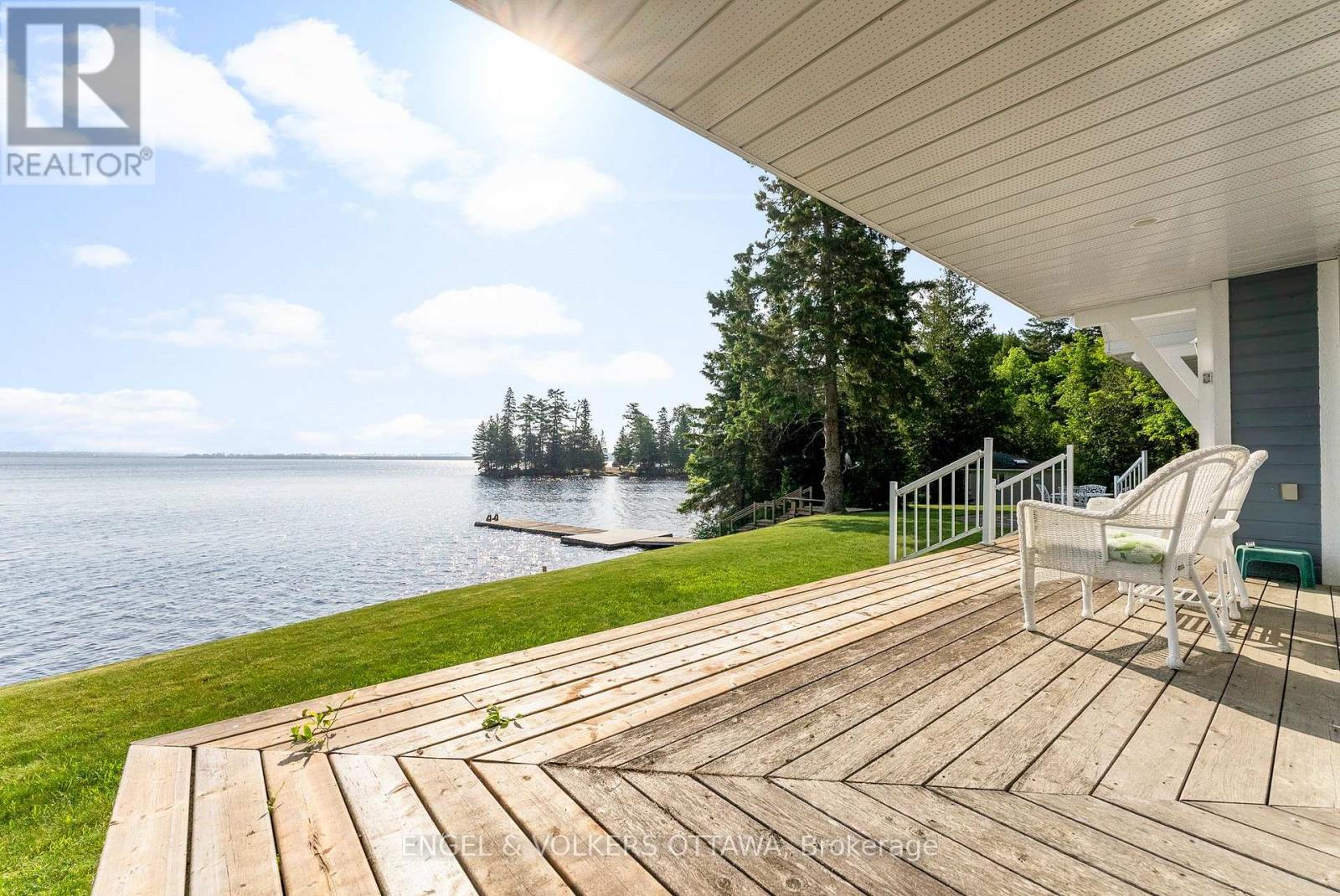 541 Morglan Lane, Greater Madawaska, Ontario  K0J 1H0 - Photo 6 - X12230603