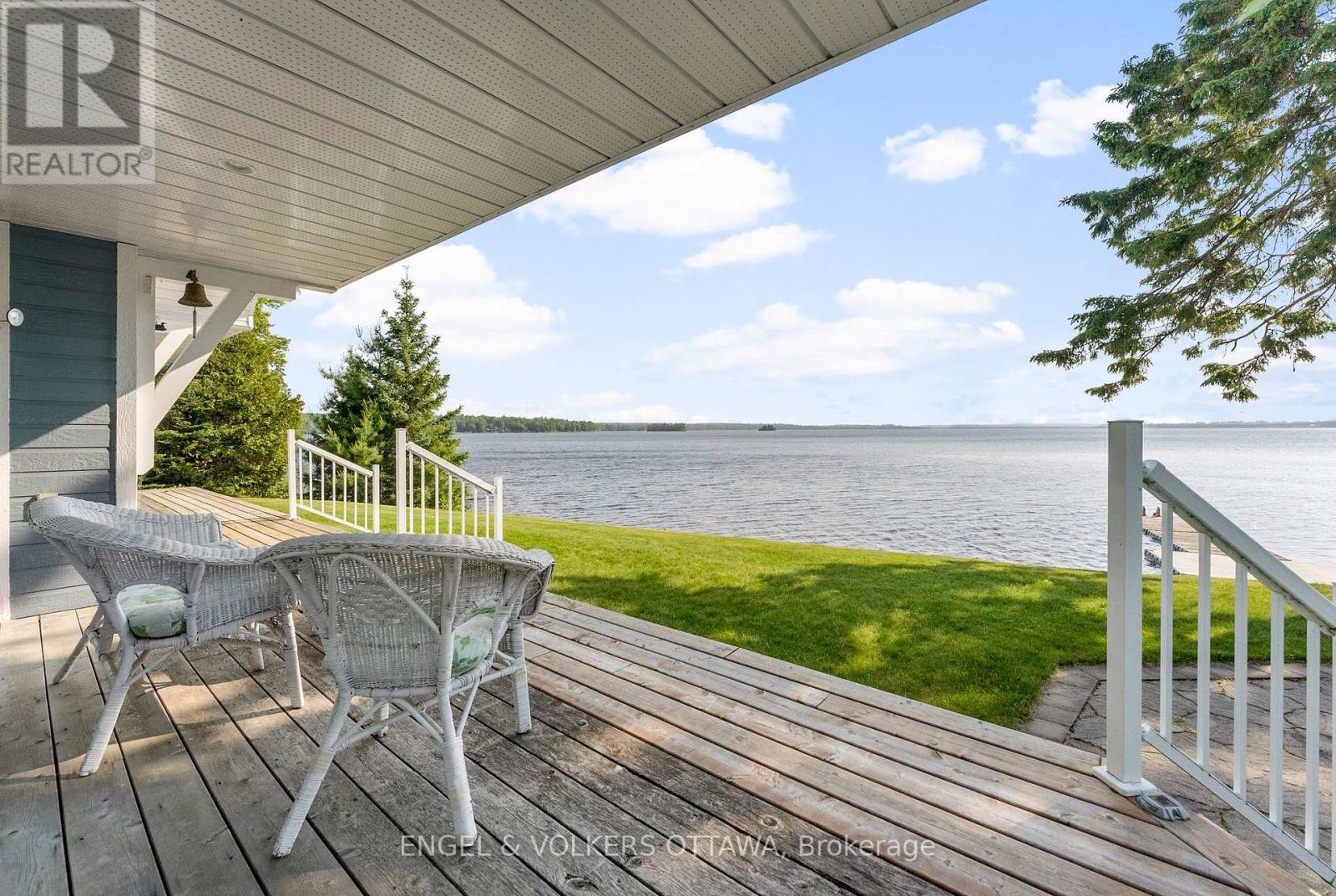 541 Morglan Lane, Greater Madawaska, Ontario  K0J 1H0 - Photo 7 - X12230603