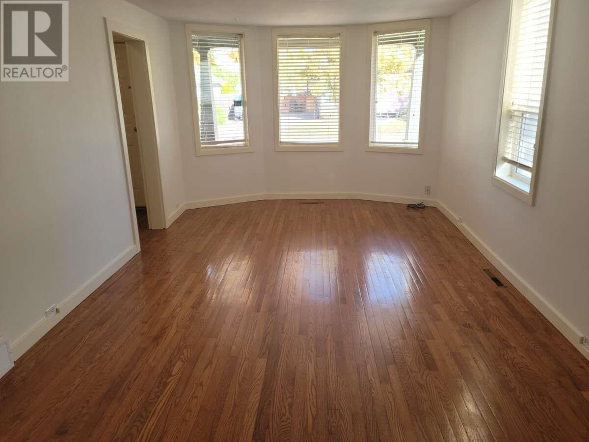 2600 37 Avenue, Vernon, British Columbia  V1T 2X4 - Photo 9 - 10352093