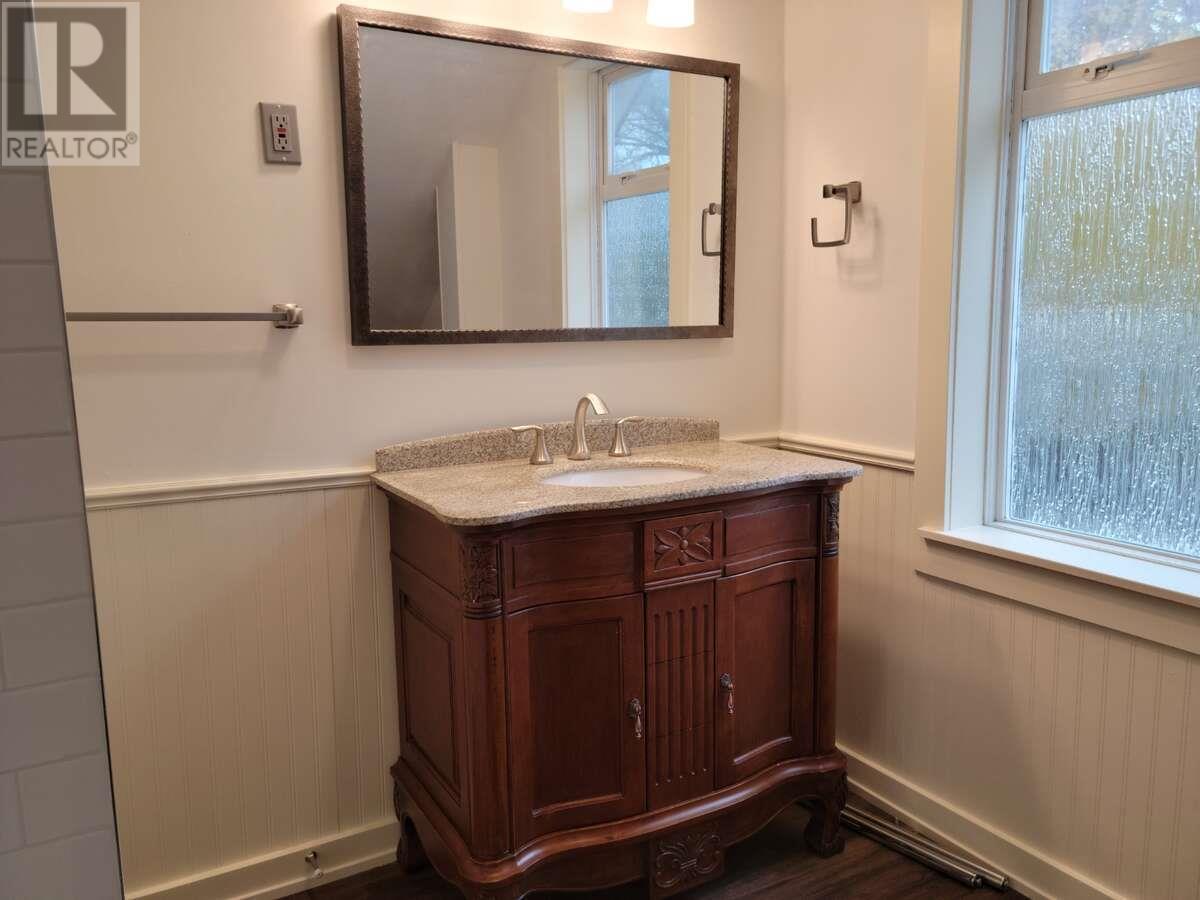 2600 37 Avenue, Vernon, British Columbia  V1T 2X4 - Photo 18 - 10352093
