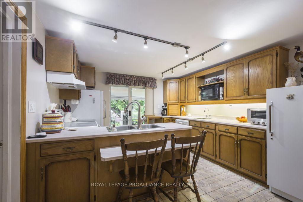 11438 C Loyalist Parkway N, Prince Edward County, Ontario  K0K 2T0 - Photo 14 - X12230686