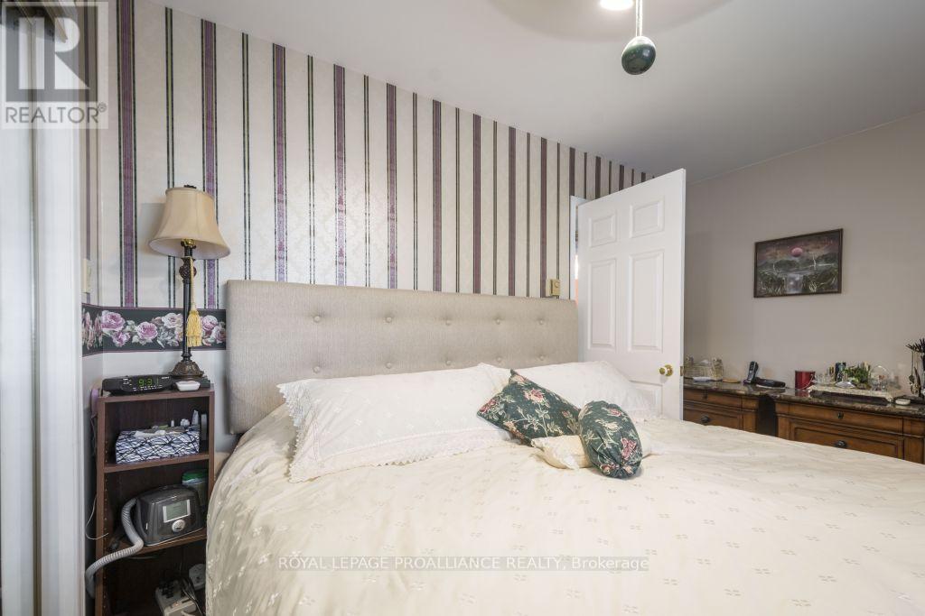 11438 C Loyalist Parkway N, Prince Edward County, Ontario  K0K 2T0 - Photo 19 - X12230686