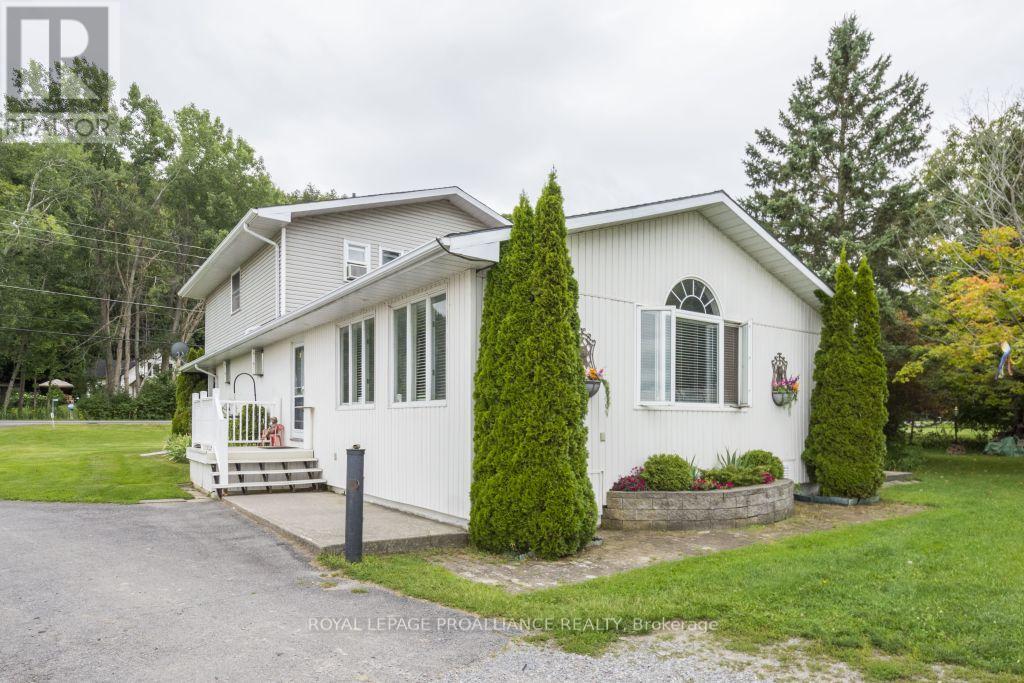 11438 C Loyalist Parkway N, Prince Edward County, Ontario  K0K 2T0 - Photo 26 - X12230686